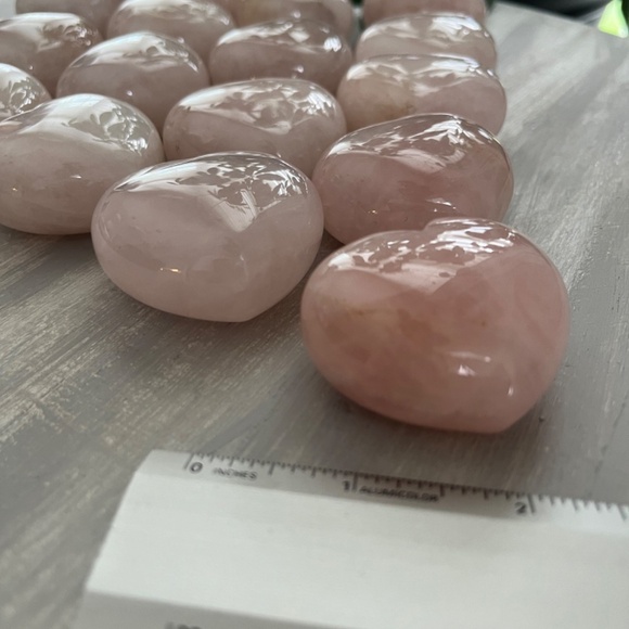 Rose quartz puff heart medium (one) - Picture 3 of 6